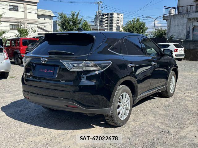 Toyota HARRIER 2015-08 8314651-2