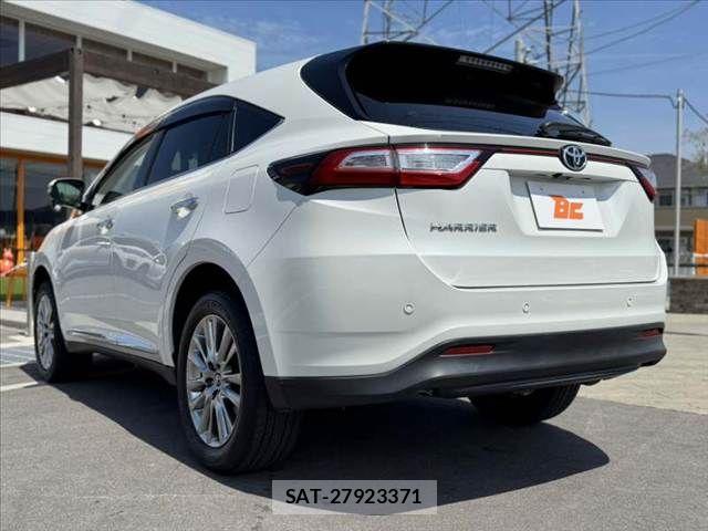Toyota HARRIER 2017-08 8314642-12