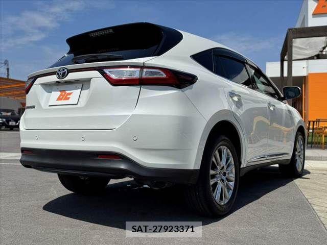 Toyota HARRIER 2017-08 8314642-14