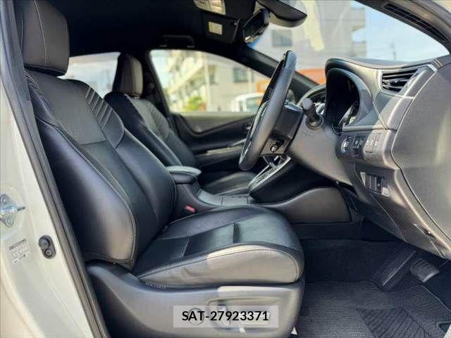 Toyota HARRIER 2017-08 8314642-15