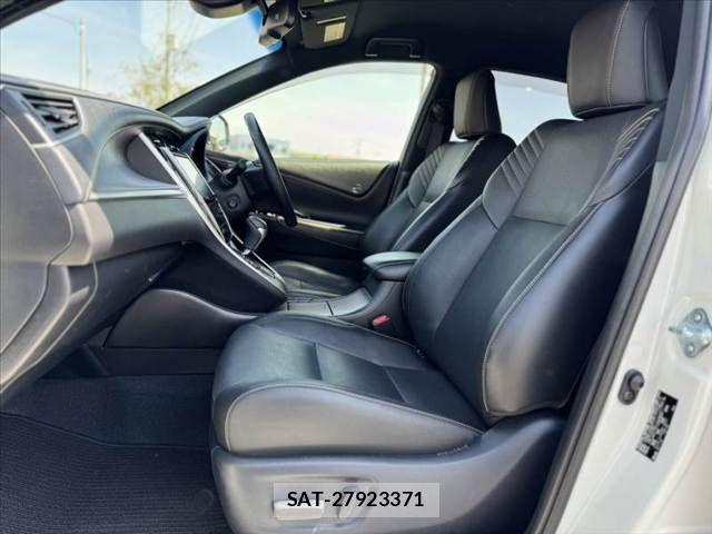 Toyota HARRIER 2017-08 8314642-16