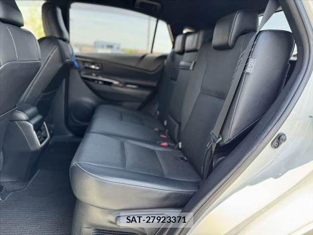 Toyota HARRIER 2017-08 8314642-17