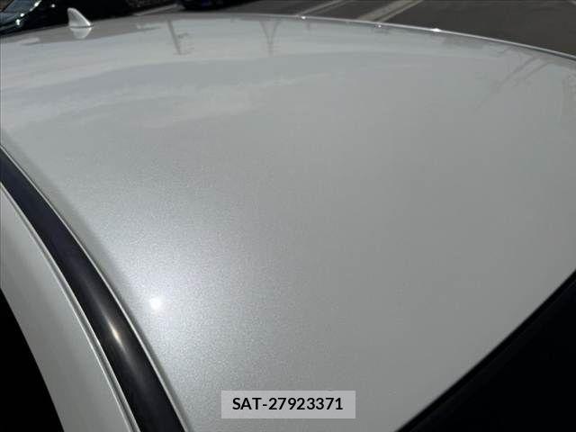 Toyota HARRIER 2017-08 8314642-29