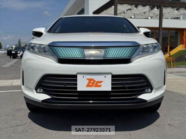 Toyota HARRIER 2017-08 8314642-8