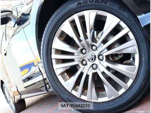 Toyota HARRIER 2020-10 8314622-12