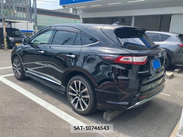 Toyota HARRIER 2018-06 8314636-2