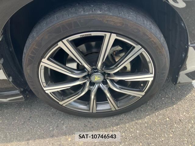 Toyota HARRIER 2018-06 8314636-4