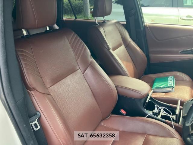 Toyota HARRIER 2018-07 8314638-15