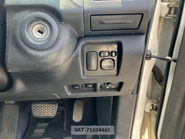 Toyota HARRIER 2003-09 8336043-19