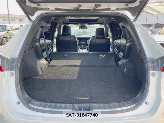 Toyota HARRIER 2017-08 8336031-10