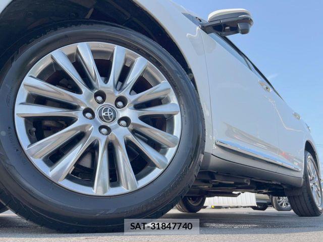 Toyota HARRIER 2017-08 8336031-12