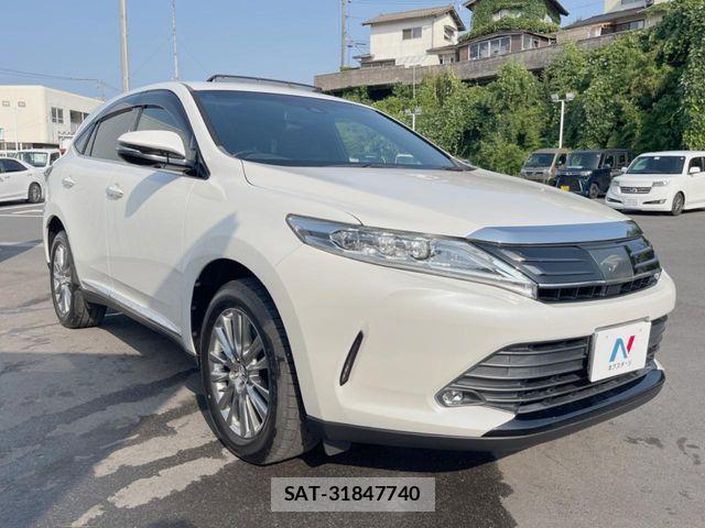 Toyota HARRIER 2017-08 8336031-15