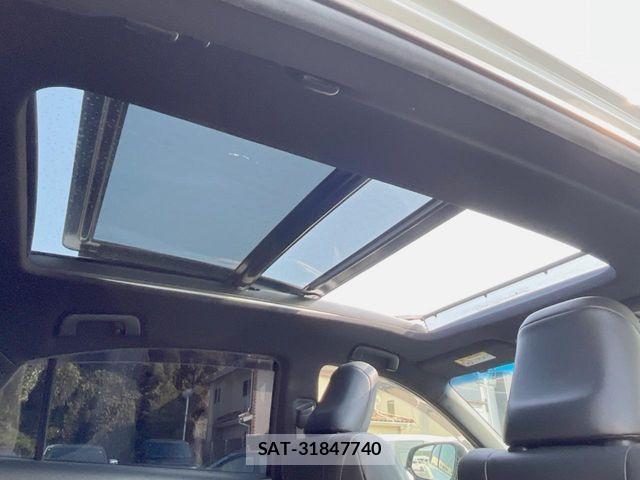 Toyota HARRIER 2017-08 8336031-4