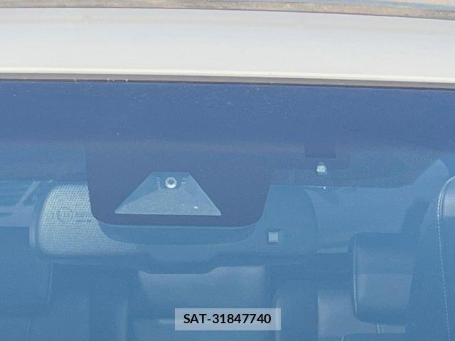 Toyota HARRIER 2017-08 8336031-5