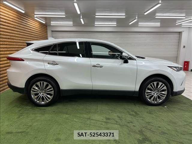 Toyota HARRIER 2024-04 8335988-17