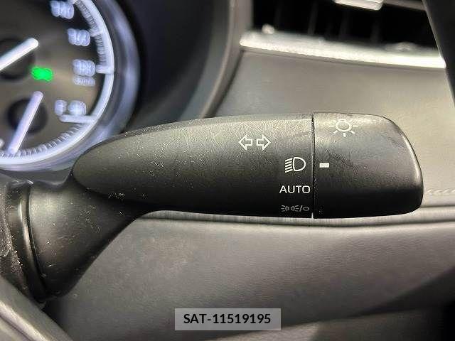 Toyota HARRIER 2023-08 8336008-7