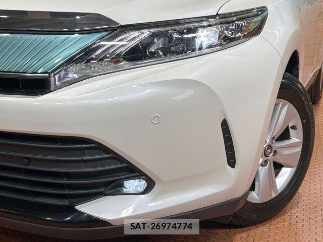 Toyota HARRIER 2017-11 8336028-11
