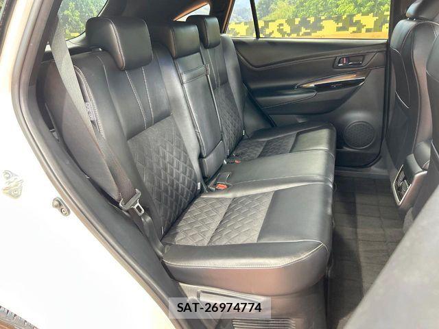 Toyota HARRIER 2017-11 8336028-8