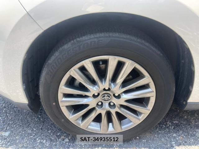Toyota HARRIER 2019-06 8335998-5