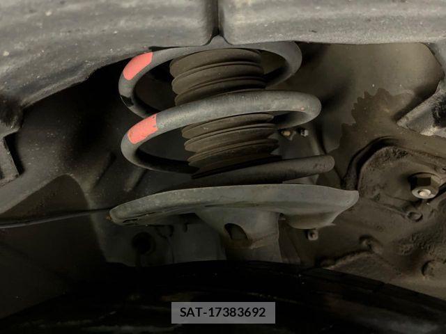 Toyota HARRIER 2016-03 8336034-19
