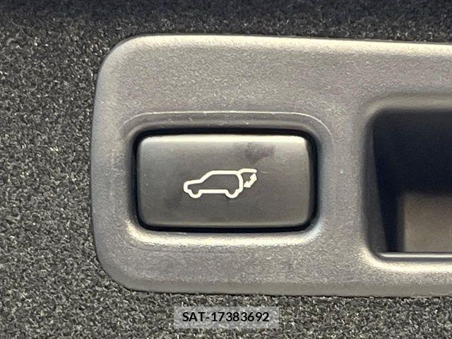 Toyota HARRIER 2016-03 8336034-6