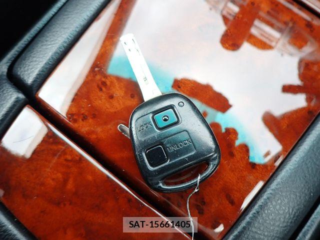 Toyota HARRIER 2007-08 8335973-28