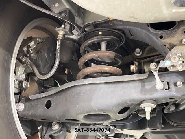 Toyota HARRIER 2019-08 8336025-19