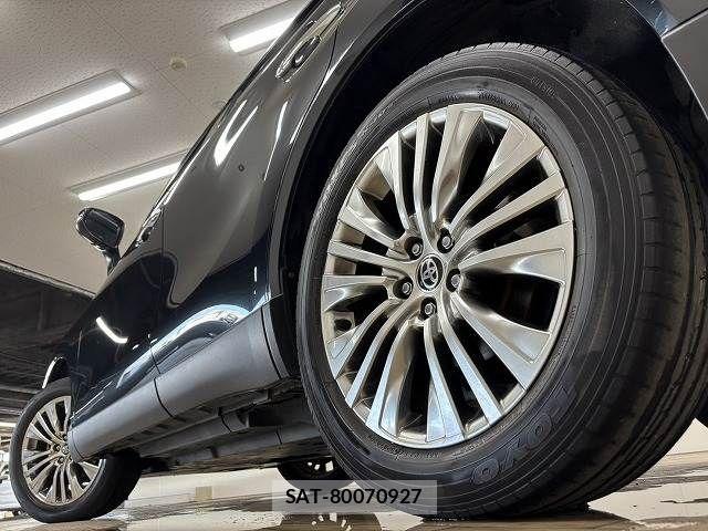 Toyota HARRIER 2020-08 8335989-18