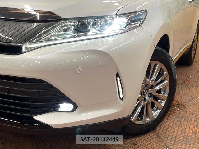 Toyota HARRIER 2017-11 8336024-11