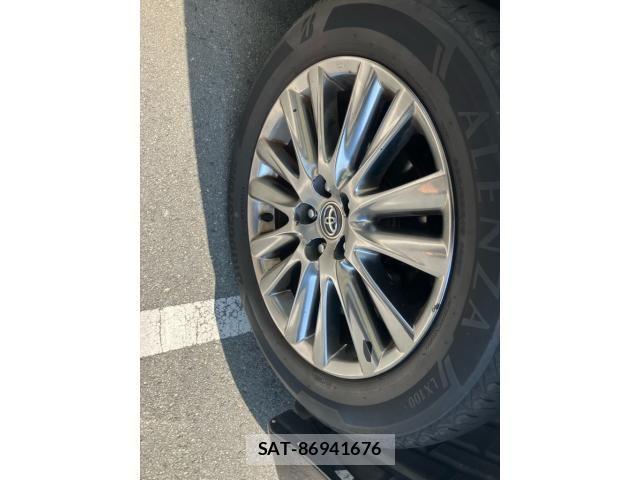 Toyota HARRIER 2017-03 8336038-4