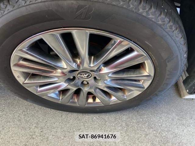 Toyota HARRIER 2017-03 8336038-6