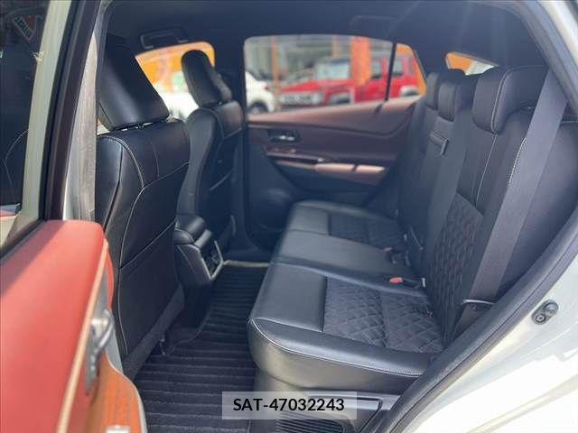 Toyota HARRIER 2015-02 8336032-18