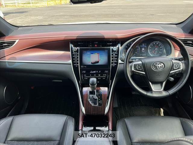 Toyota HARRIER 2015-02 8336032-1