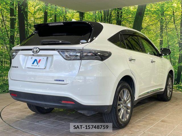 Toyota HARRIER 2017-03 8336033-16
