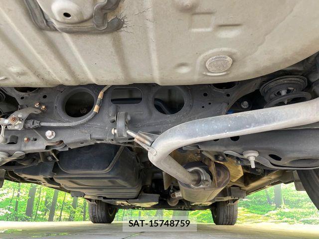 Toyota HARRIER 2017-03 8336033-18