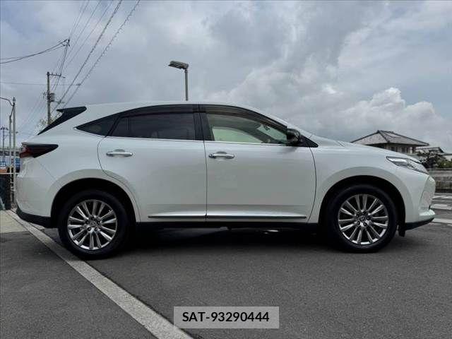 Toyota HARRIER 2020-01 8336006-11