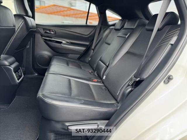 Toyota HARRIER 2020-01 8336006-17