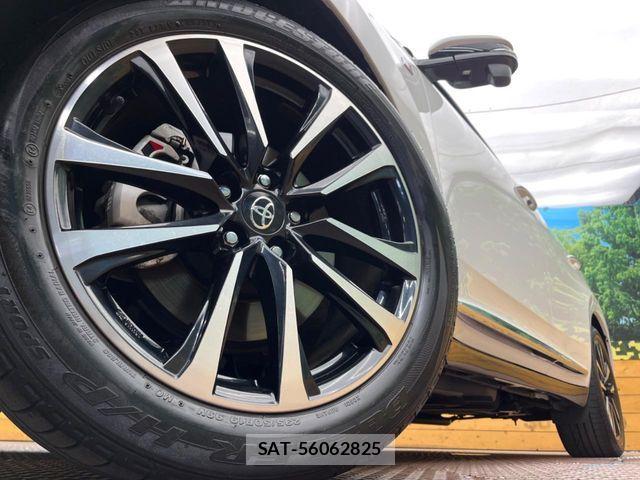 Toyota HARRIER 2018-10 8336001-12