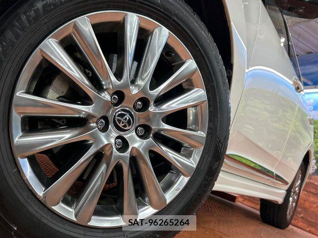 Toyota HARRIER 2017-12 8335999-12