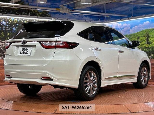 Toyota HARRIER 2017-12 8335999-16