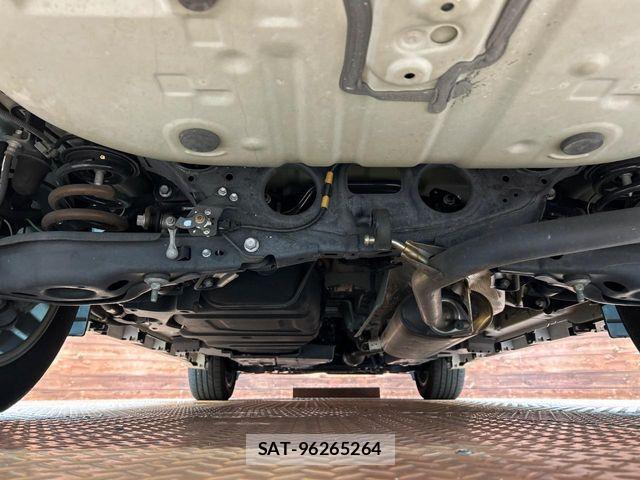 Toyota HARRIER 2017-12 8335999-18