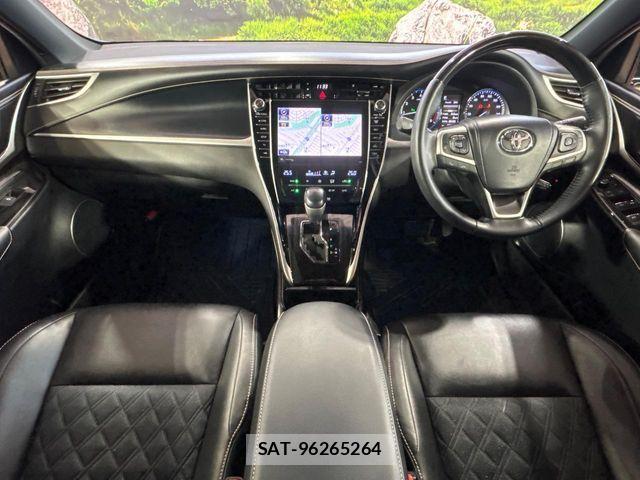 Toyota HARRIER 2017-12 8335999-1