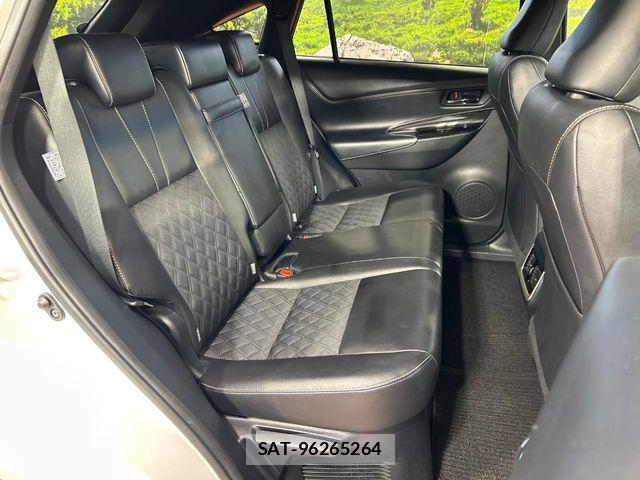 Toyota HARRIER 2017-12 8335999-8