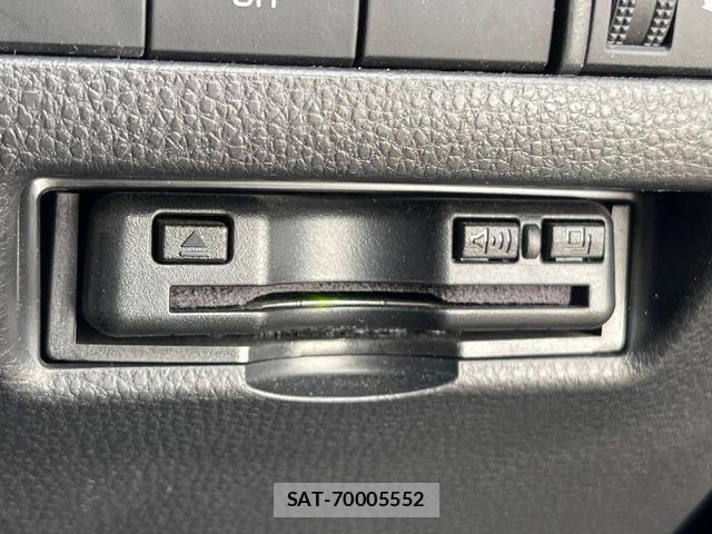 Toyota HARRIER 2022-01 8354580-4
