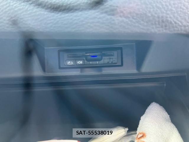 Toyota HARRIER 2015-02 8354589-24