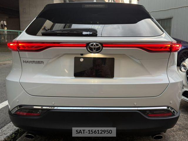 Toyota HARRIER 2023-02 8354576-3