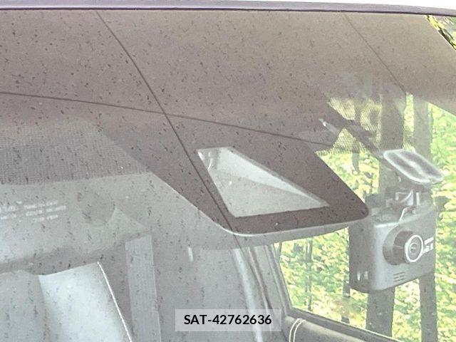 Toyota HARRIER 2017-09 8354588-2