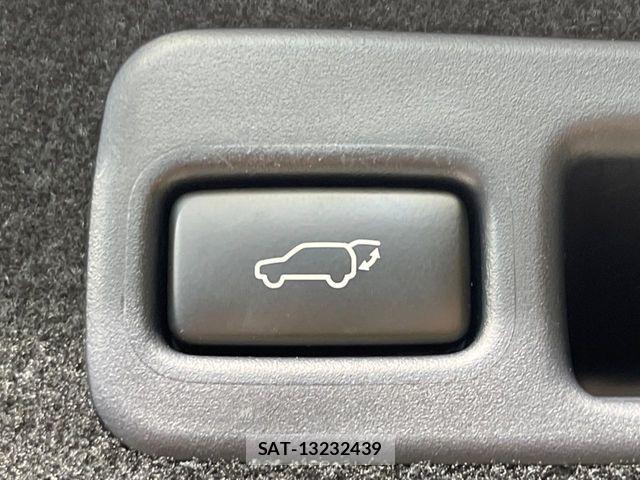 Toyota HARRIER 2017-11 8354587-6