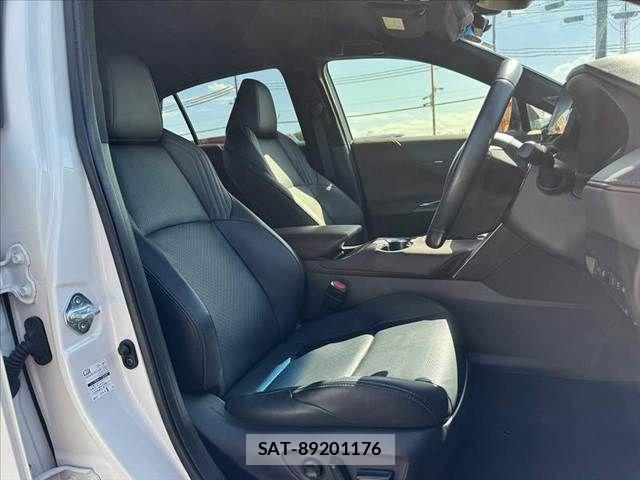 Toyota HARRIER 2020-11 8366097-15