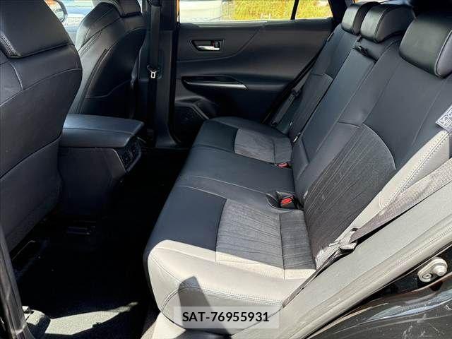 Toyota HARRIER 2024-04 8366103-18